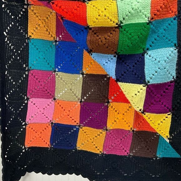 VINTAGE Handmade Crochet Blanket afghan - Picture 3 of 5